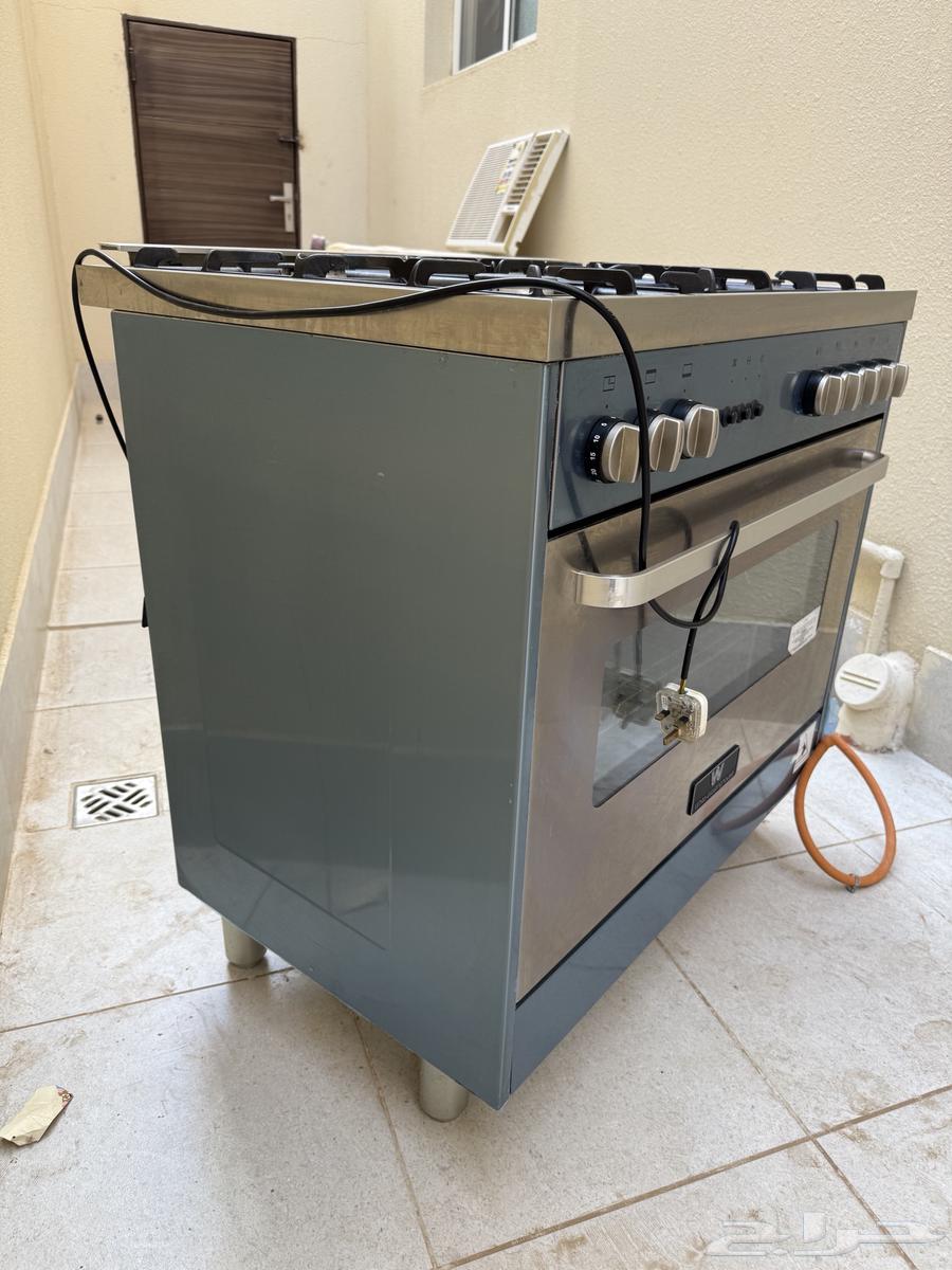 فرن غاز 5 ايطالي عيون مع مروحة داخلية نظيف جدا64608960978306112