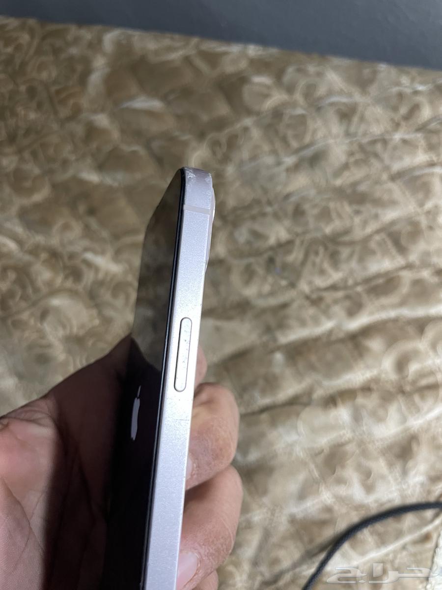 للبيع آيفون 1364611405267330112