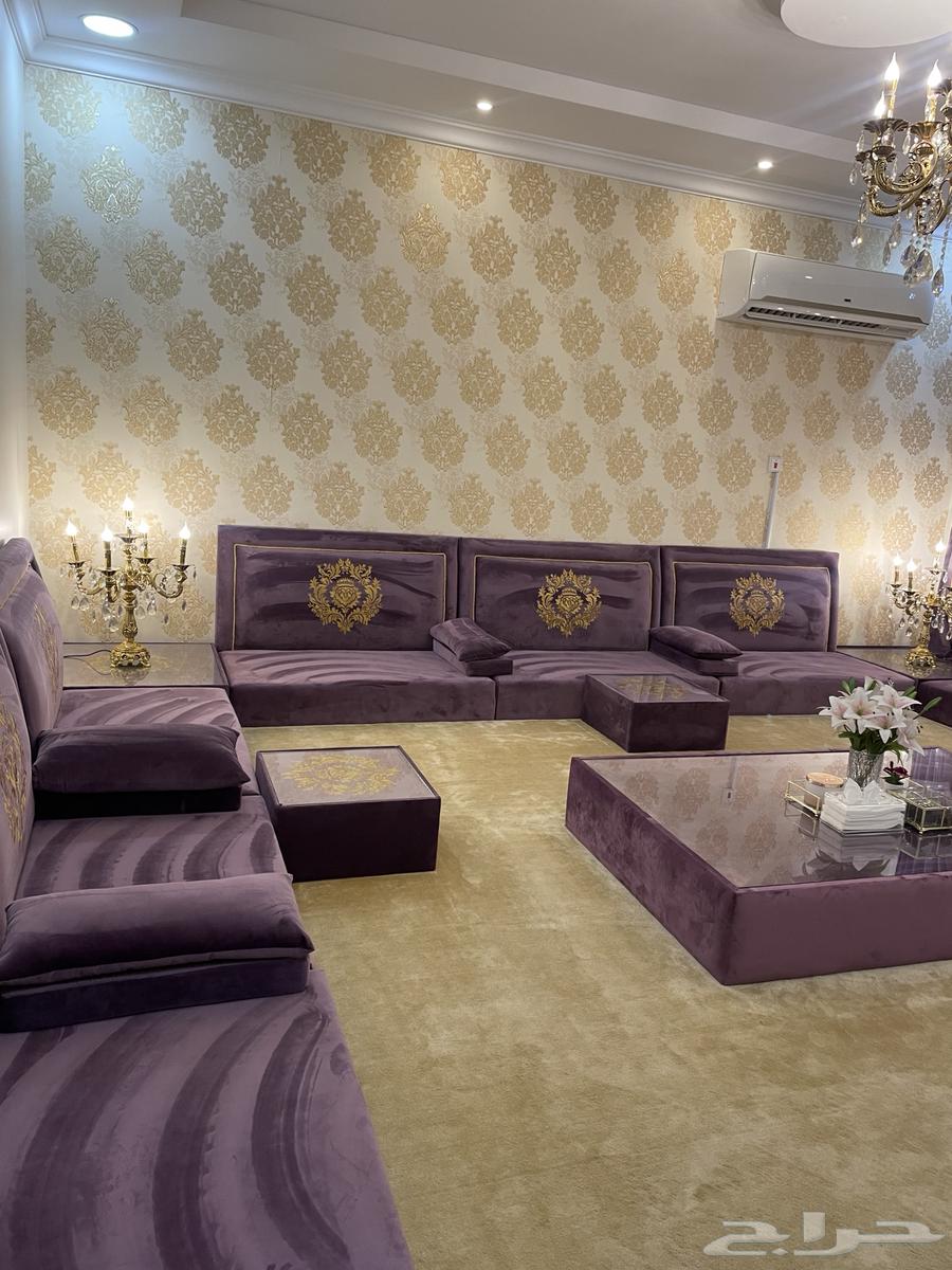 كنب أرضي جديد مع الطاولات والفرشة بسعر 3000ريال64609262136194111