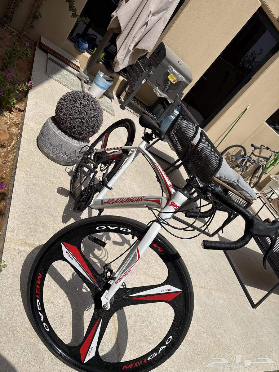 دراجه هوائية جديده بحاله ممتازه بسعر 800 ريال64608948704898111