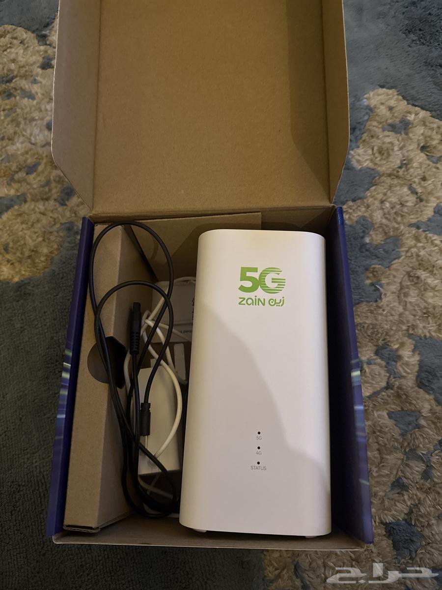 السلام عليكم يوجد راوتر وشريحه بيانات زين64615238503297110