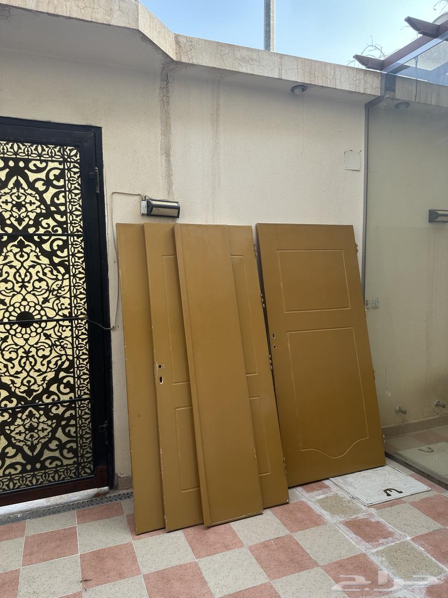 ابواب خشب مع حلوقها للبيع64610954787201110