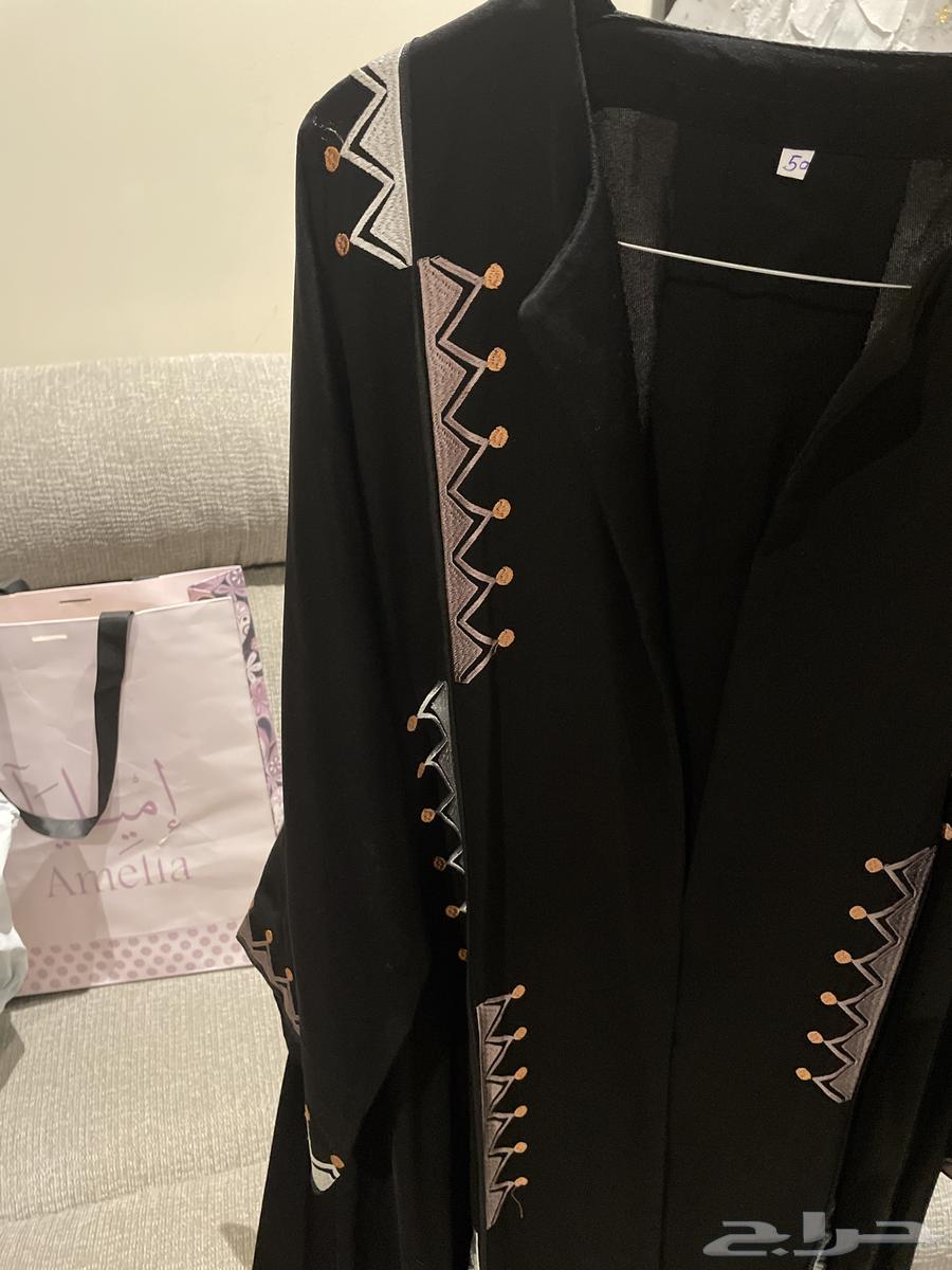 عباية من متجر اميليا مقاس 50 نص كلوش جديده السعر جيد64615955782147110