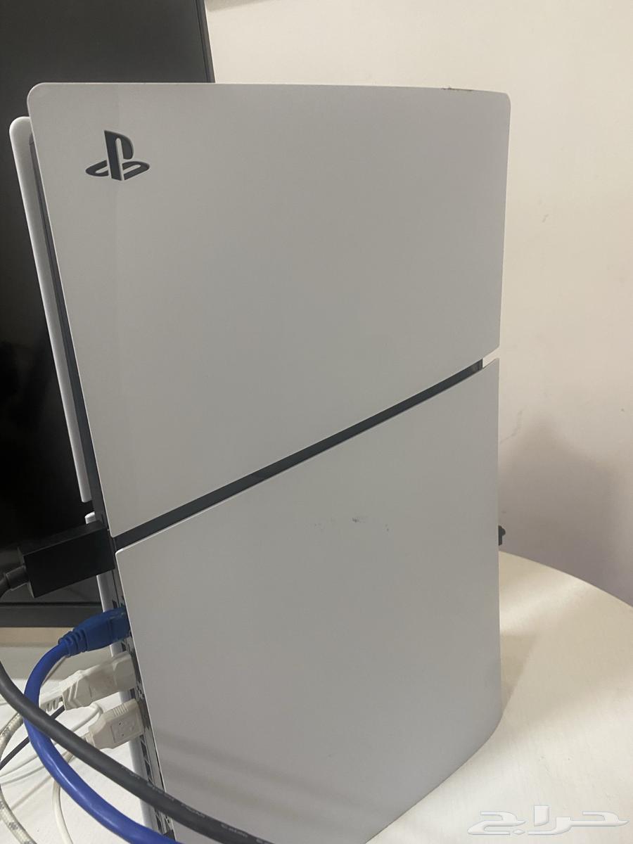 For sale, Sony 5 in good condition with its box64606560584961111