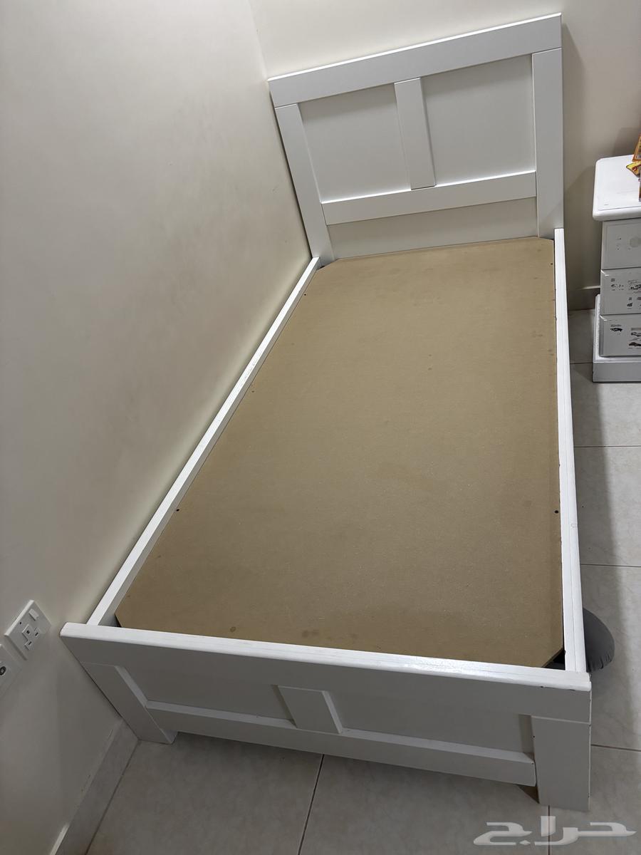 سرير نفر و ربع مع مرتبة64612570207745110