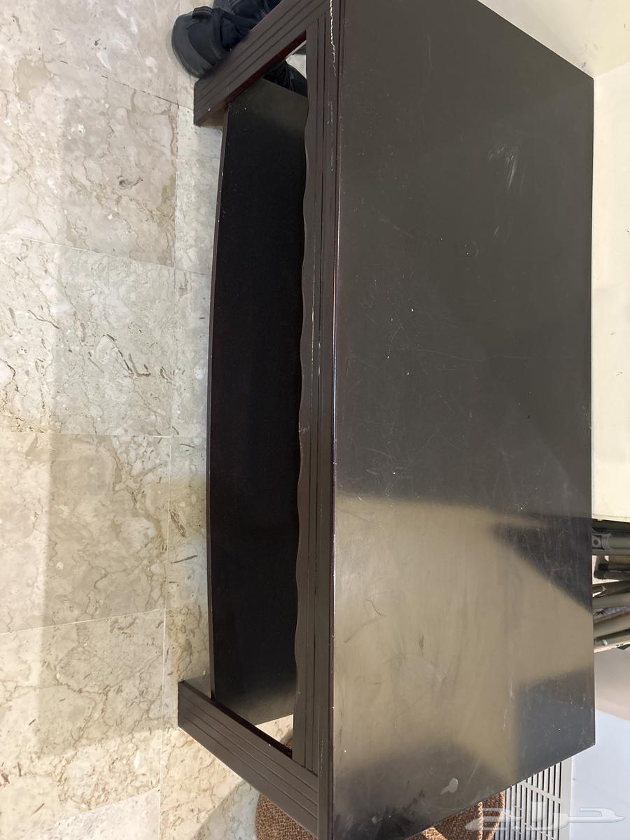 كنب عدد 3 - مقاعد ( 4   2   1 ) مع طاولة خشبية64610979716482110