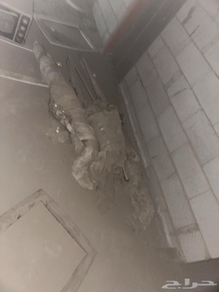 I have a sofa, oven, mattresses, wardrobes, containers for sale and a patient car64614856653443111