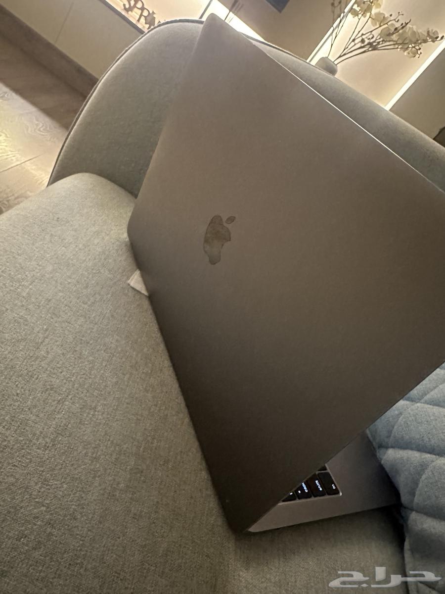 ماك بوك برو 13 انش 201764615411343489112