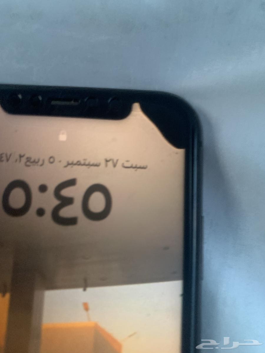 السلام عليكم أيفون 11مغير شاشه و مكسوره شاشته من فوق موضحها64613092629379112