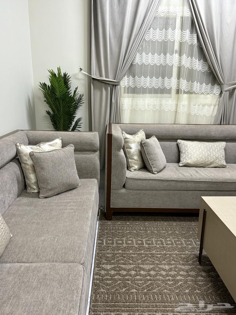 كنت وطاوله للبيع64615411391491111