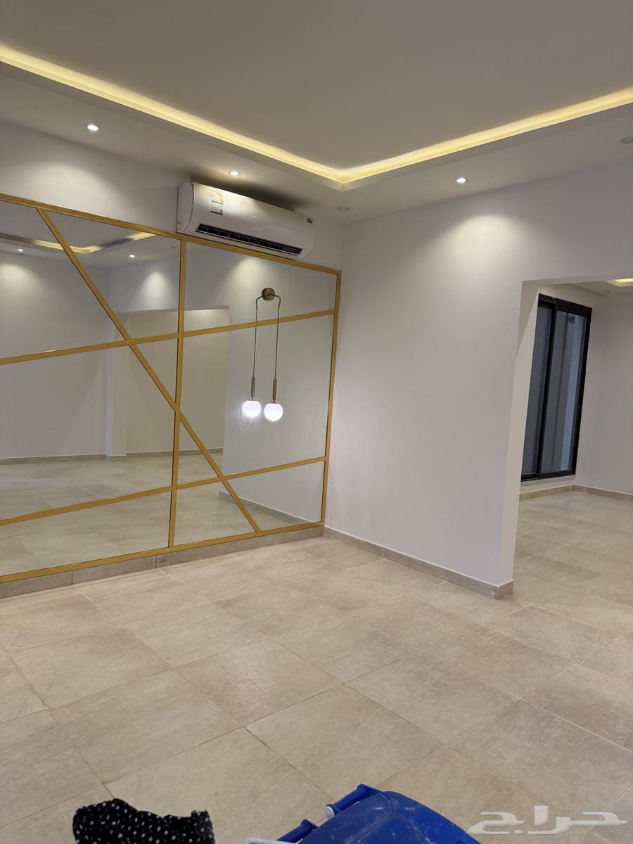 للإيجار فيلا 225 متر جنوب انس بن مالك64147240708099112