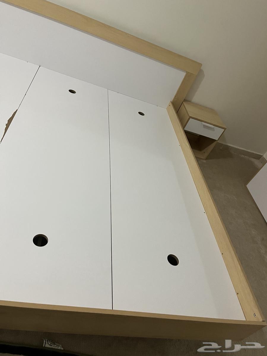 سرير 200 180 استخدام نظيف جدا64611480058883111