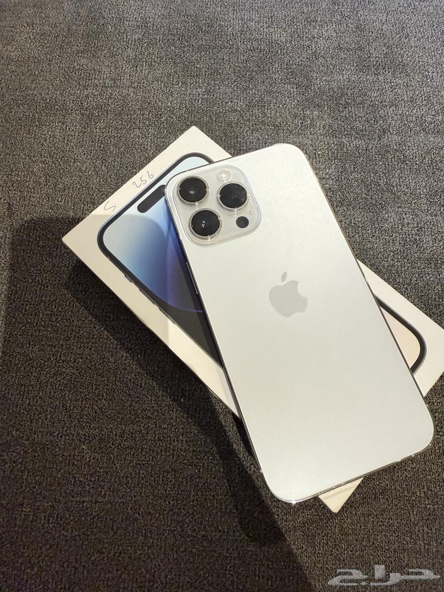 آيفون 14 برو ماكس بحاله ممتازه بطاريه 80 معو كل اغراضه64611592918785110