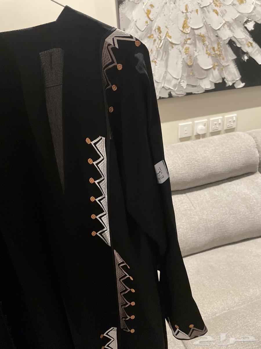 عباية من متجر اميليا مقاس 50 نص كلوش جديده السعر جيد64615955782147111