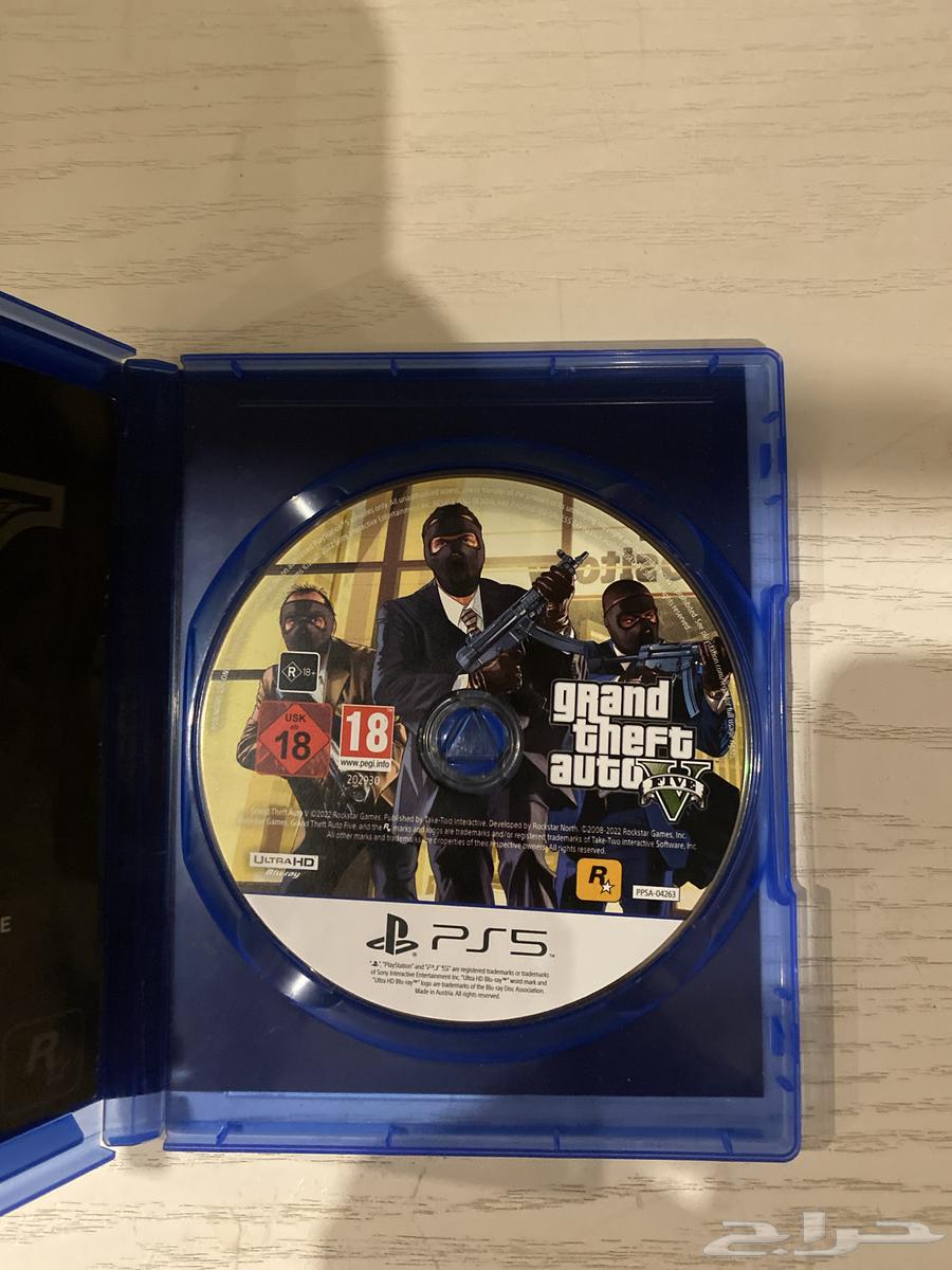 شريطين سوني 5 ( قراند و فيفا 24 ) بالسعر الي يناسبك64611804454658111