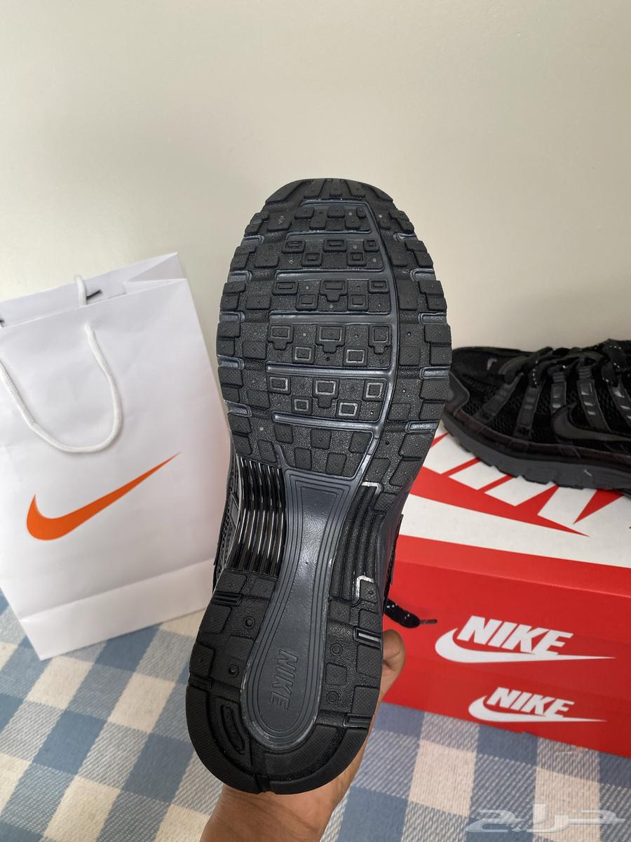 Shoes for sale, size 44; shoes are new, worn once, price 450 SAR; reason for sale is urgent64610157373059111