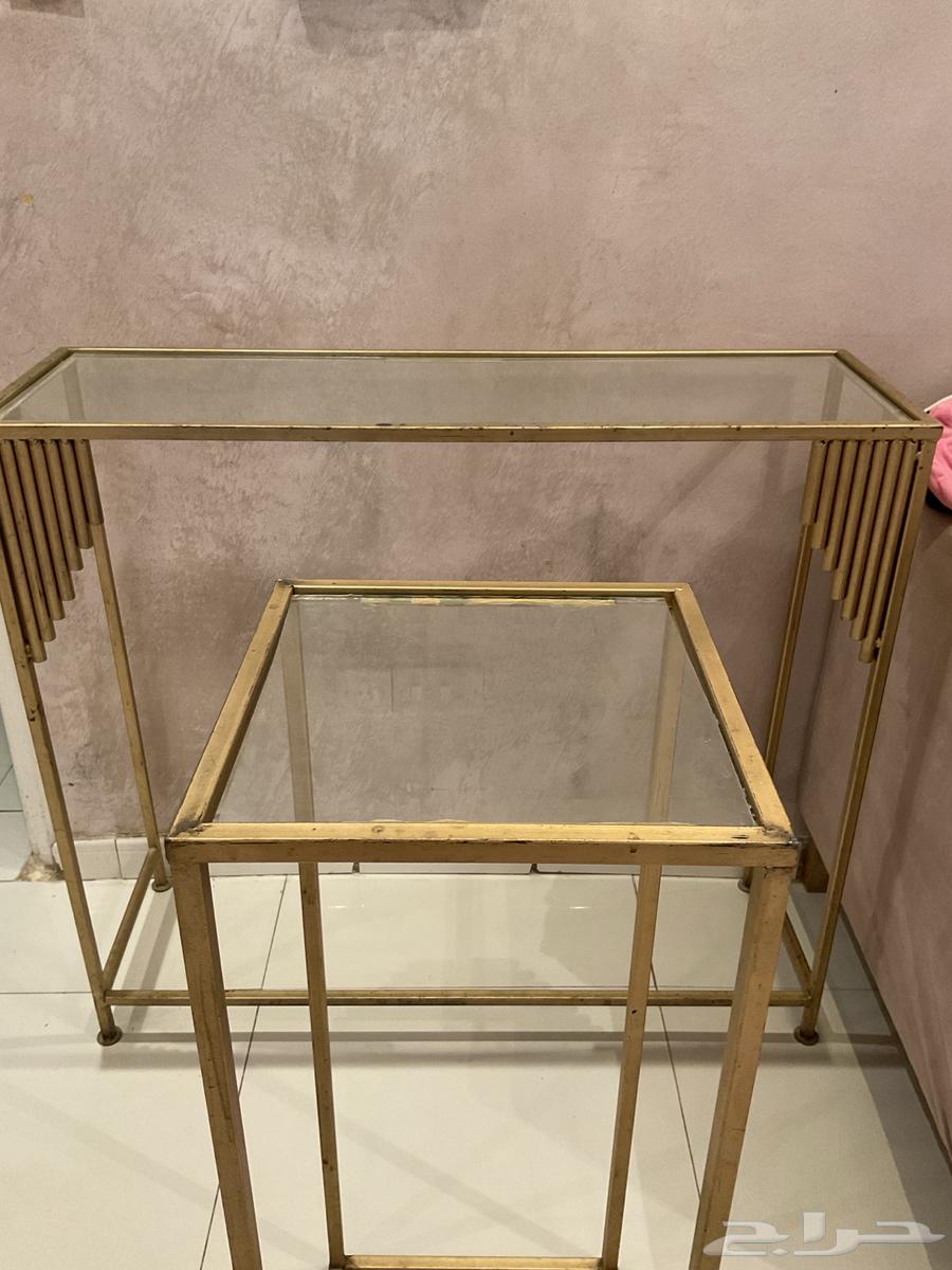 طاوله استقبال مع طاوله إضافيه السعر 150 تحتاج إلى أعاده صبغ64611229699842110