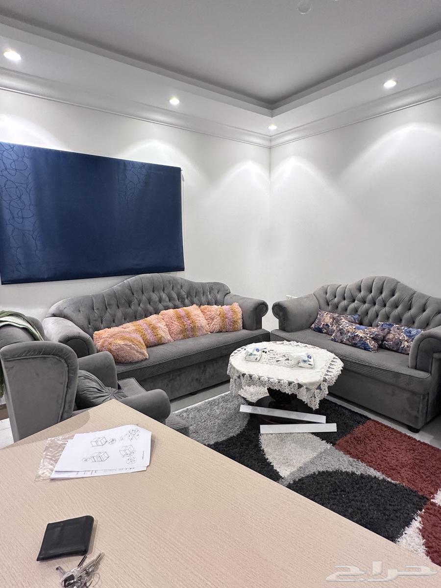 طقم اثنين كنب كنبه كبيره واخري صغيري واثنين كراسي وسجاده64615226136963111