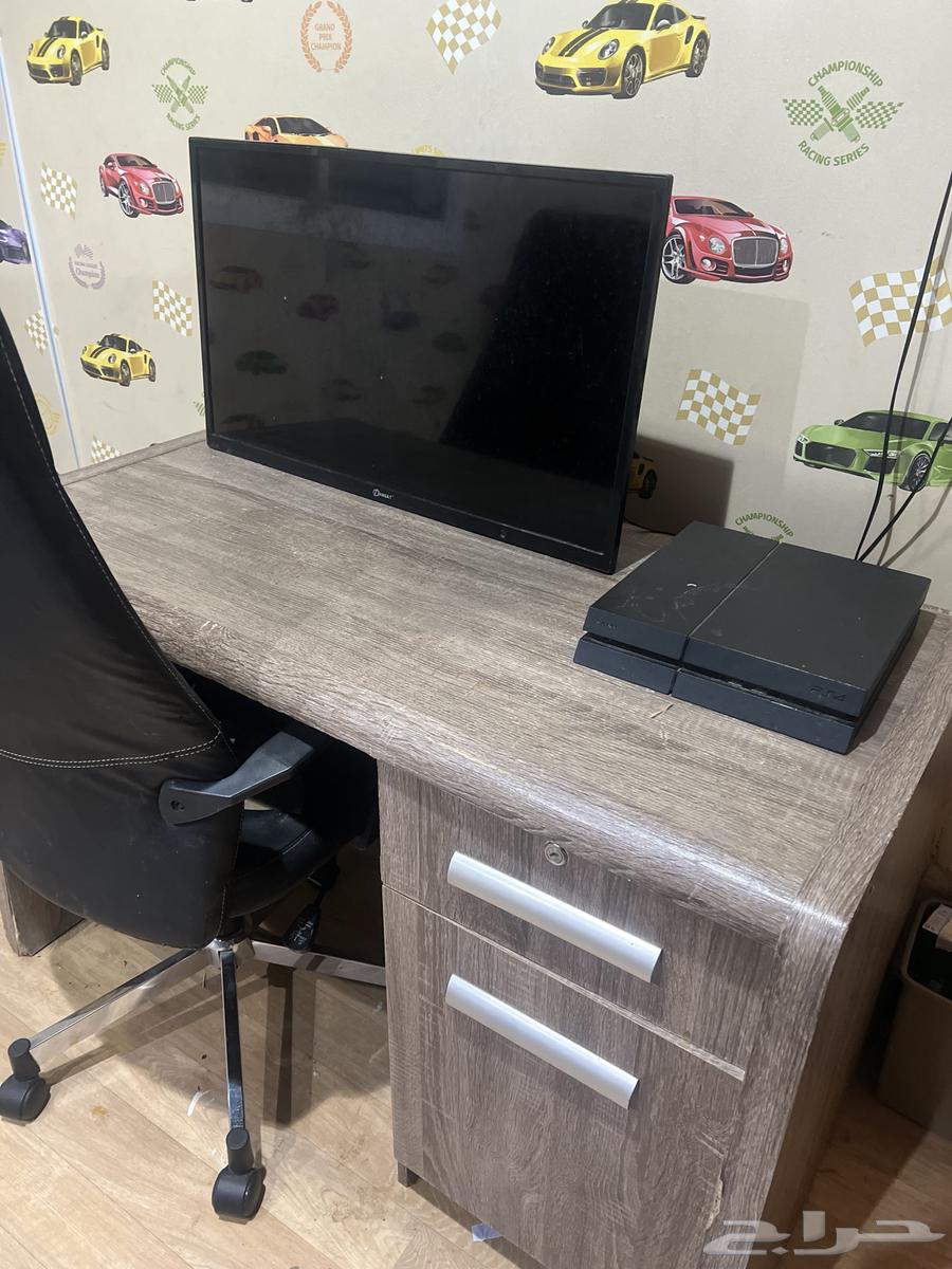 طاولة وكرسي من هوم سنتر للبيع64613789991425110