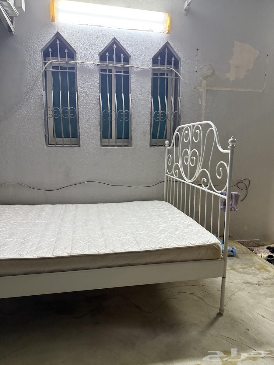 دولاب ملابس بنتي ديد مع سرير ومرتبه64608809202689113