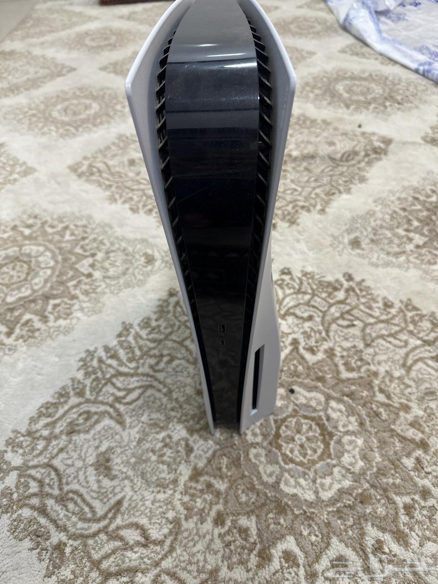 بلايستيشن 5 سليم ونضيف تم البيعع64610256566785111