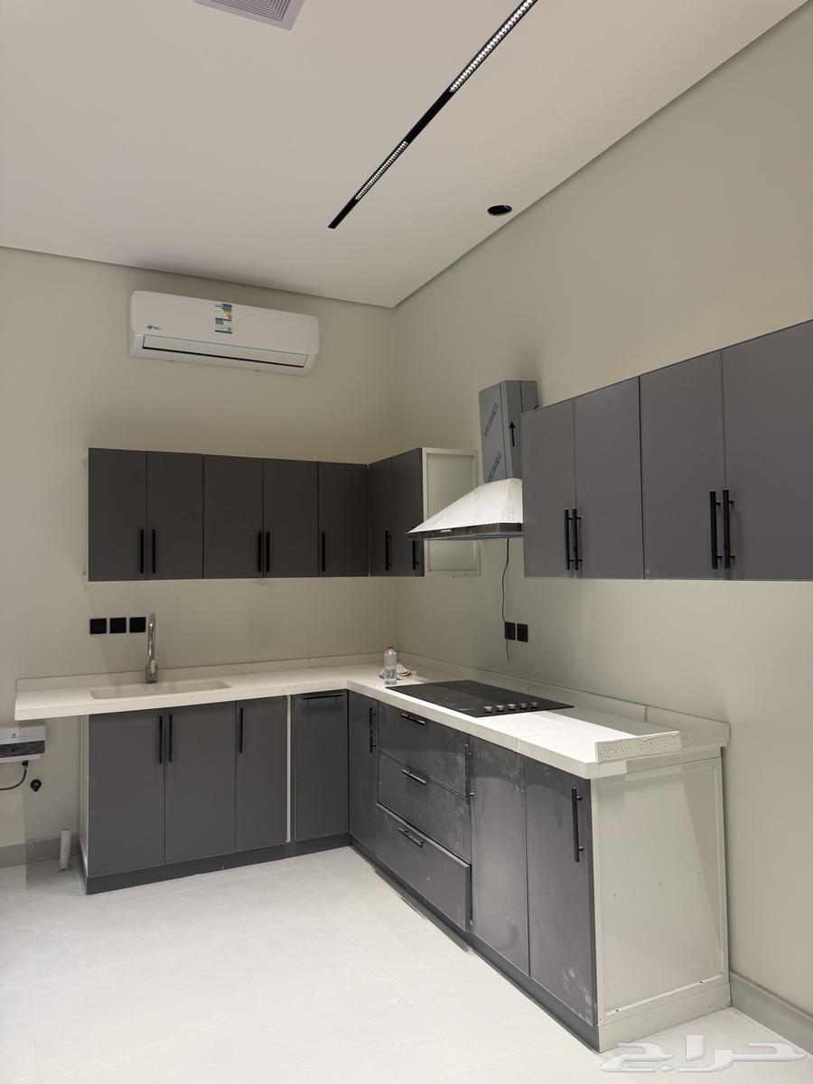 مطبخ شبه جديد استعمال اقل من سنه64615497537411111