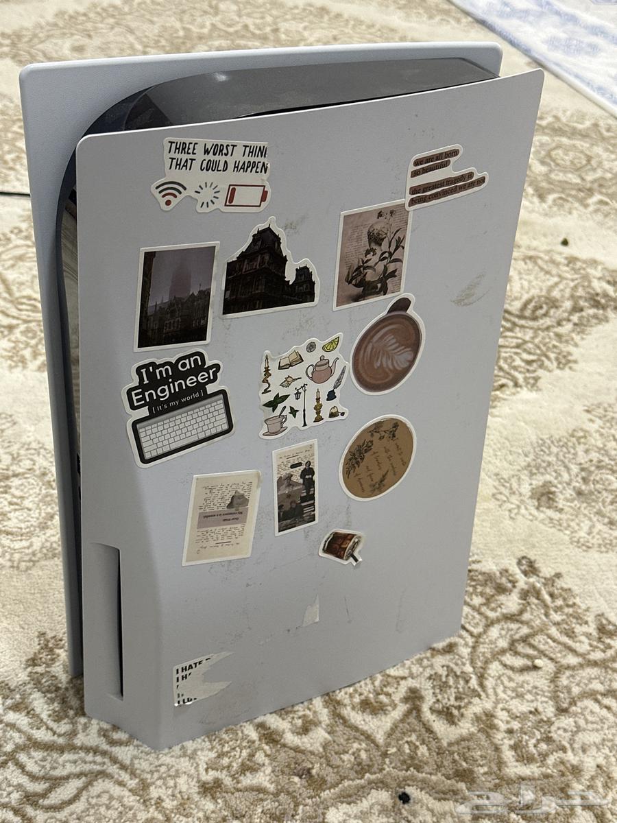 بلايستيشن 5 سليم ونضيف تم البيعع64610256566785110