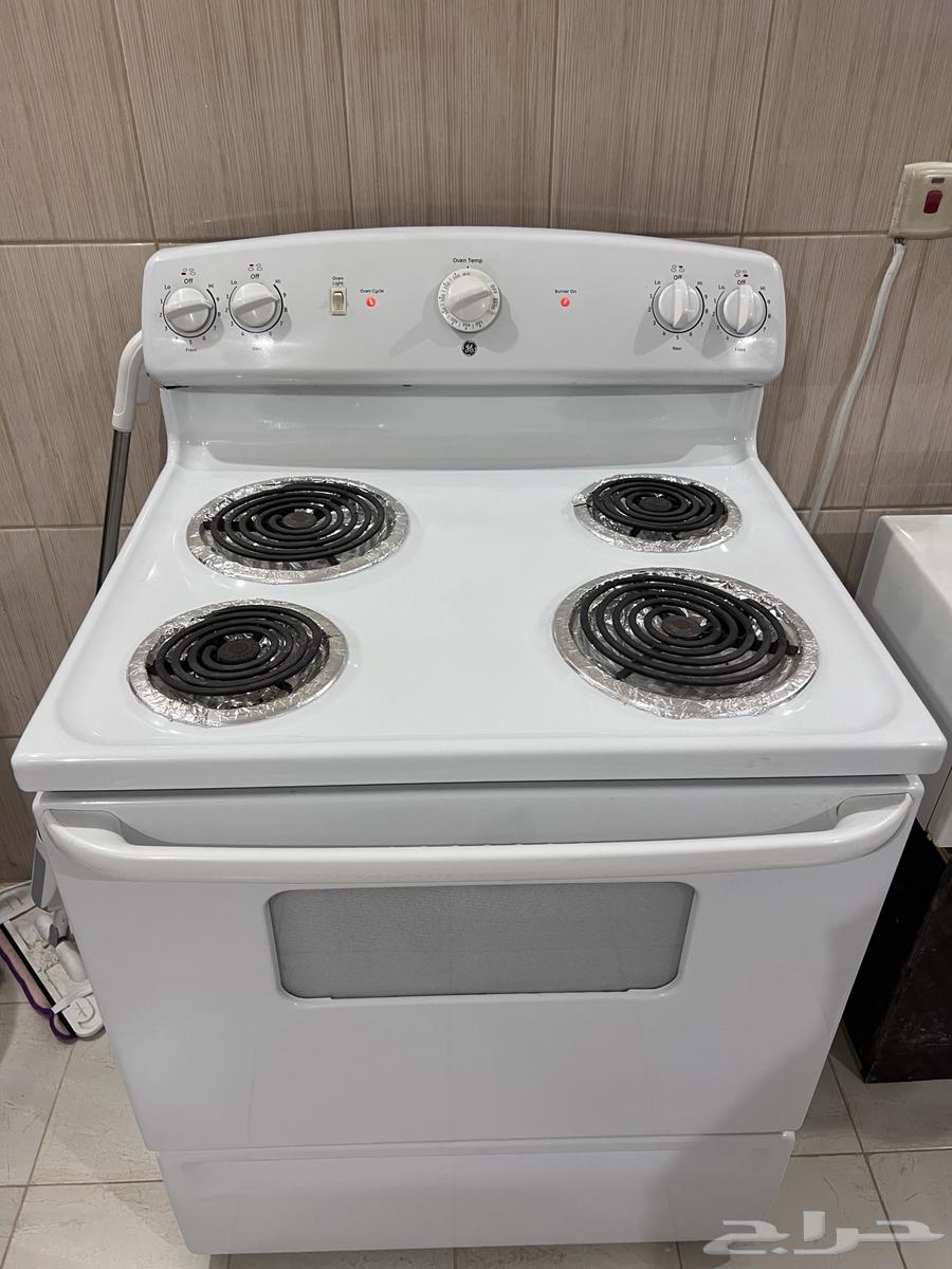 للبيع فرن كهربائي نظيف شغال 100   ماركة GE لأفضل سعر64613581803394110