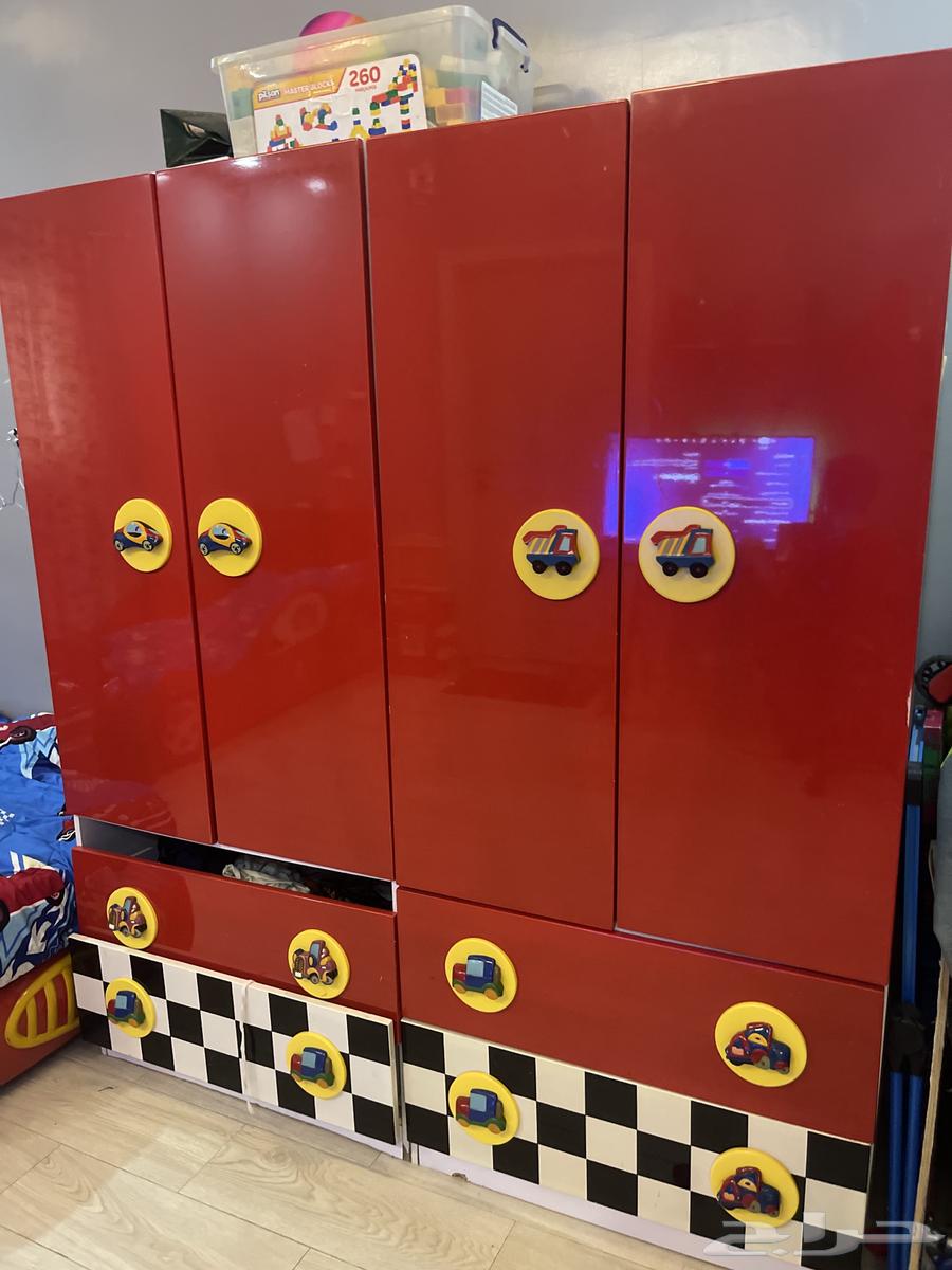 غرفة نوم وكنب واغراض متفرقة64611679310082111