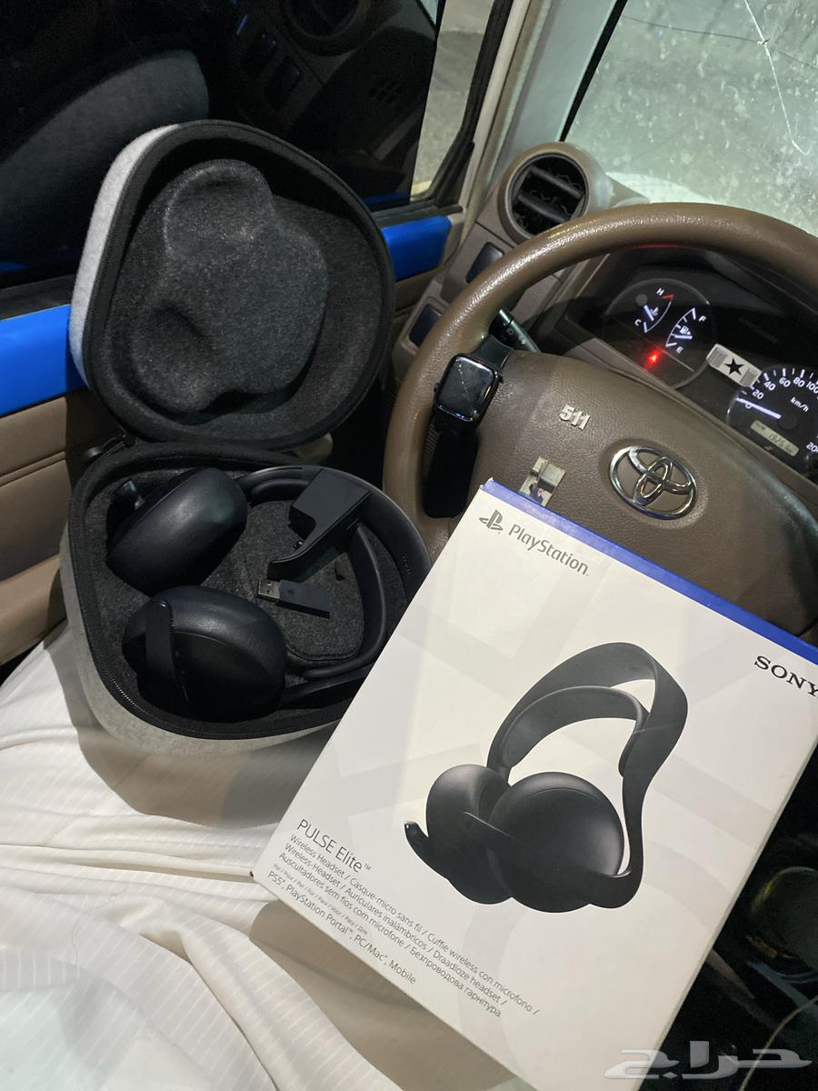 سماعه موحيطيه لسوني فايف لا سلكيه موجود فيها بلوتوث وفلاش64615275708803110