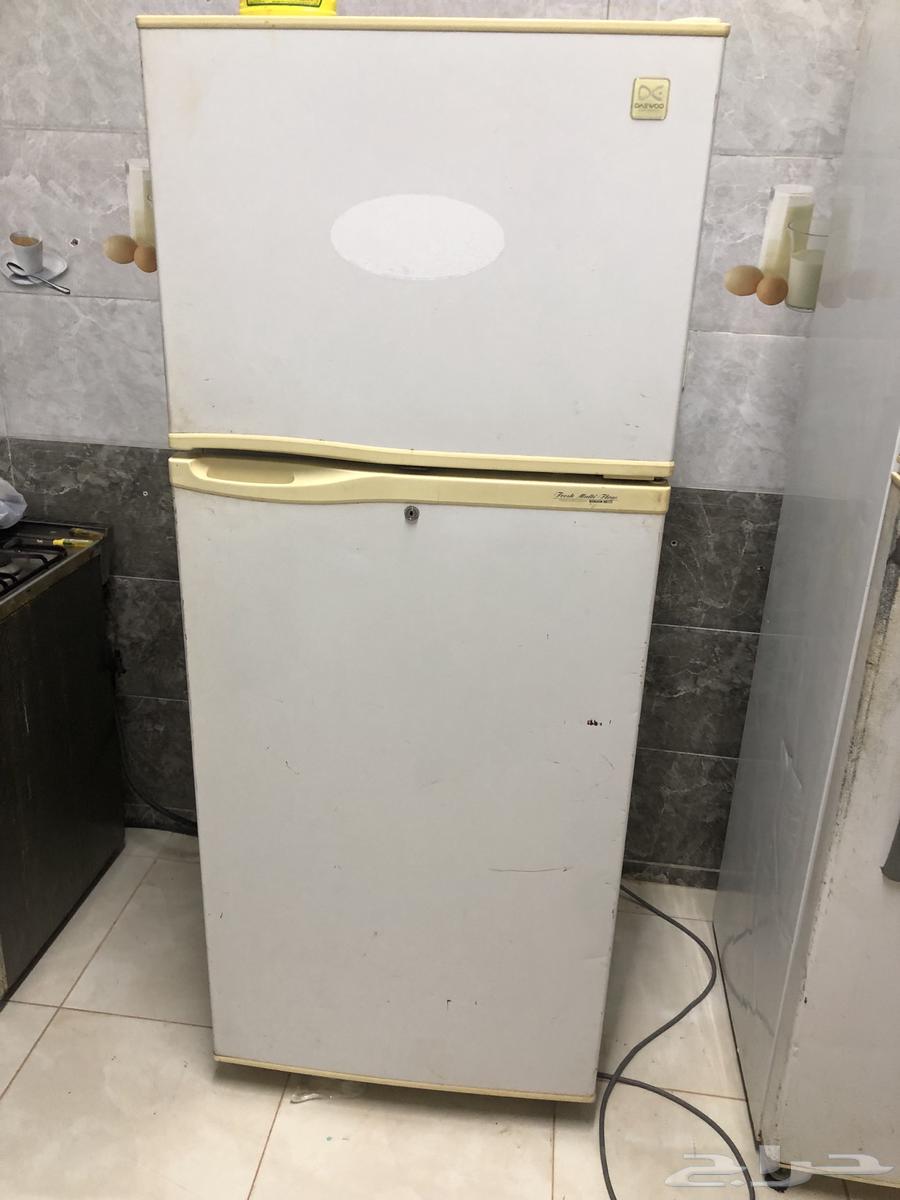 ثلاجتين للبيع كبيرة ووسط64624021867394112