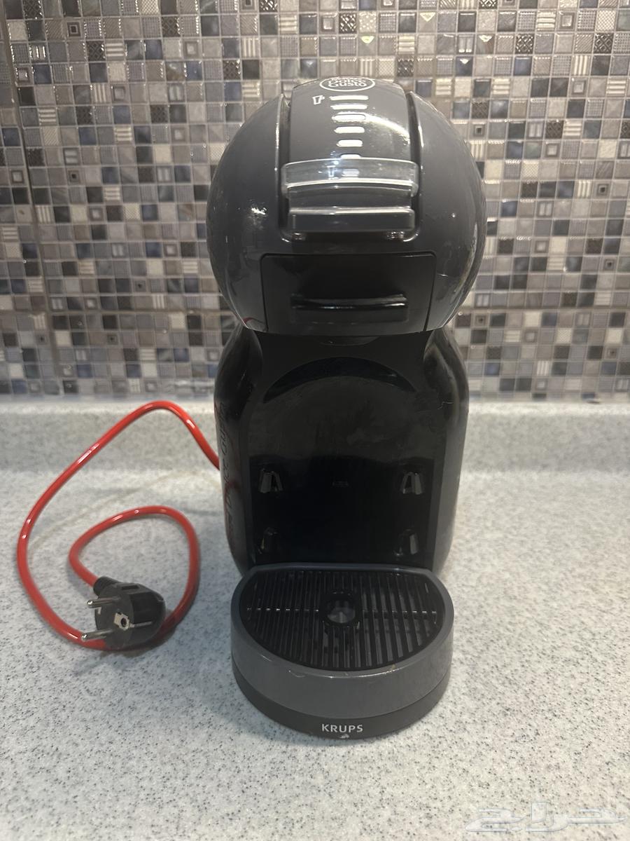 ماكينة قهوة دولتشي64610567501570110