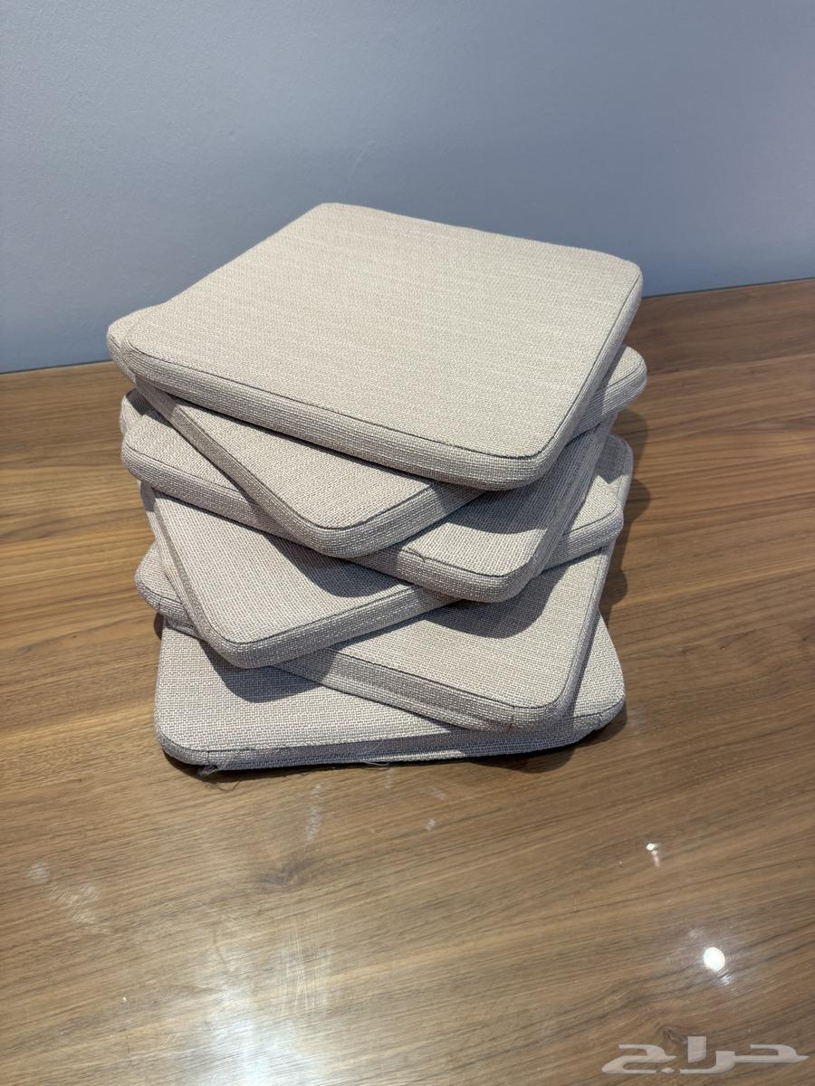 طاولة طعام للبيع64612412901377112