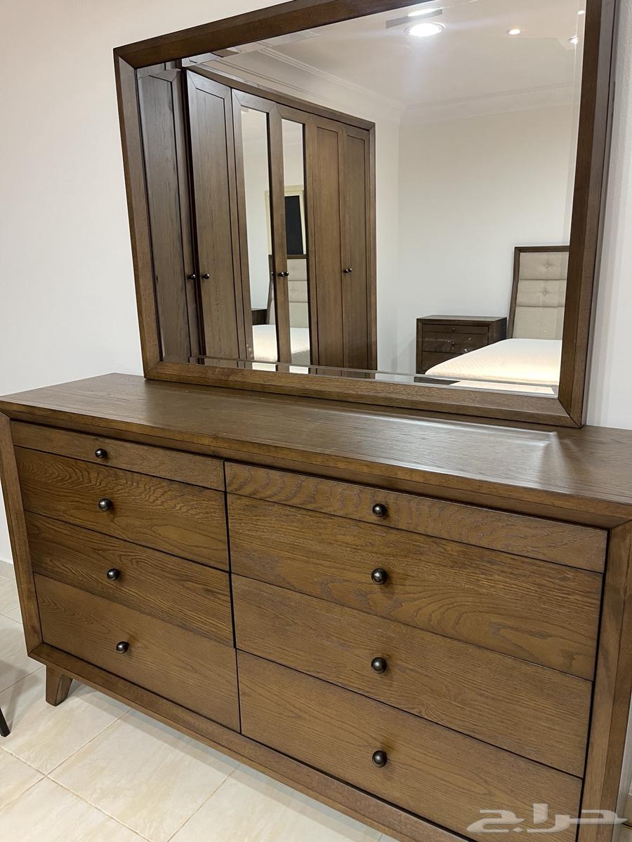 غرفة نوم جديده من هوم سنتر نضيفة جدا64607706687746112