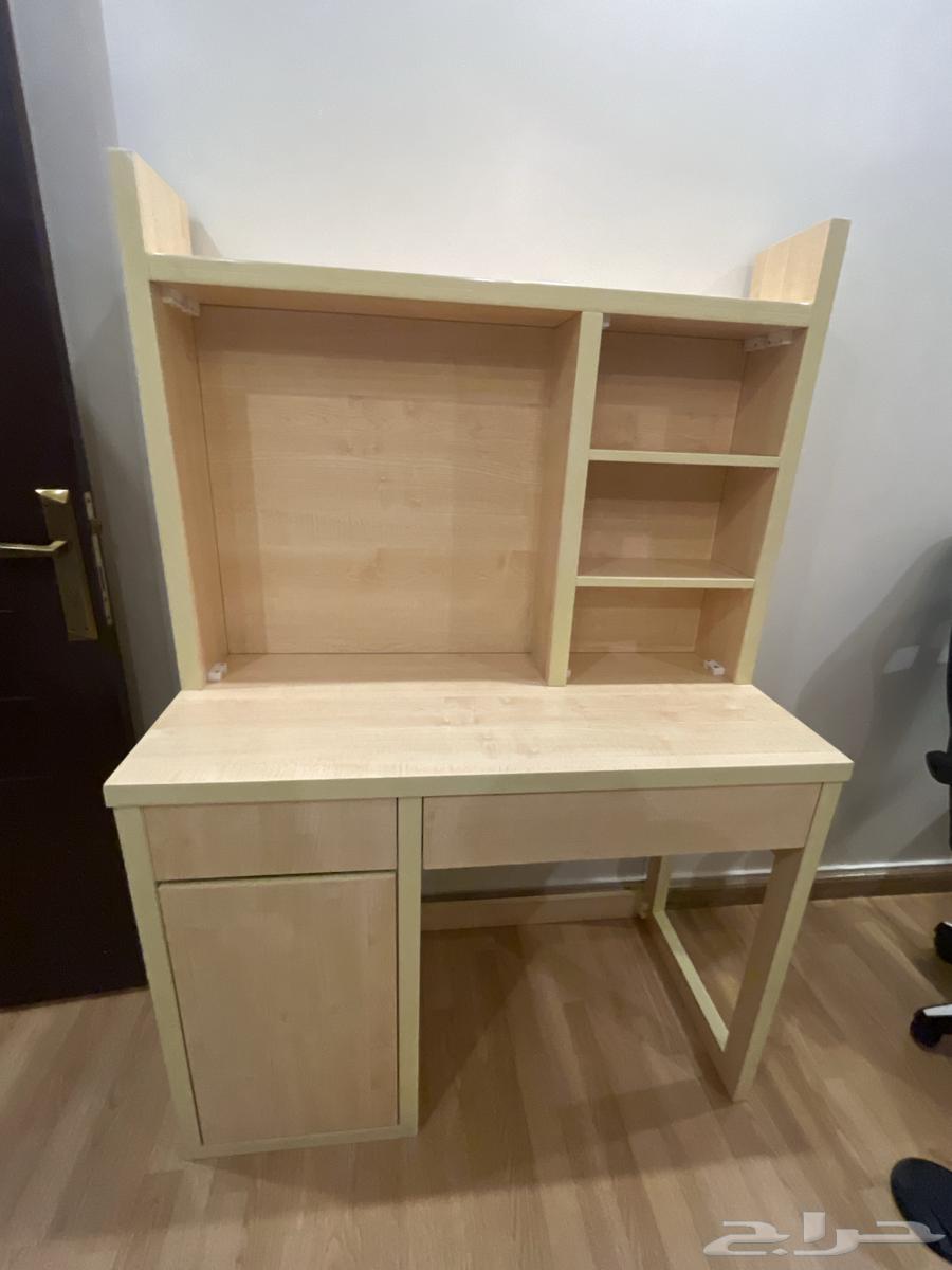 A new table with no scratches and clean64614447253251110