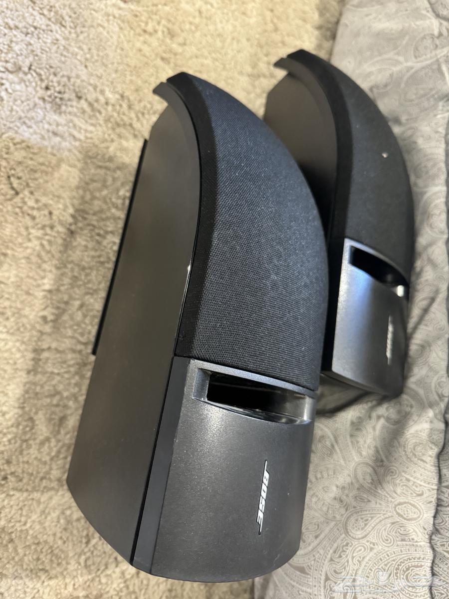 4 سماعات جدارية ماركة بوز Bose مع جهاز الامبيليفاير64610791119619112