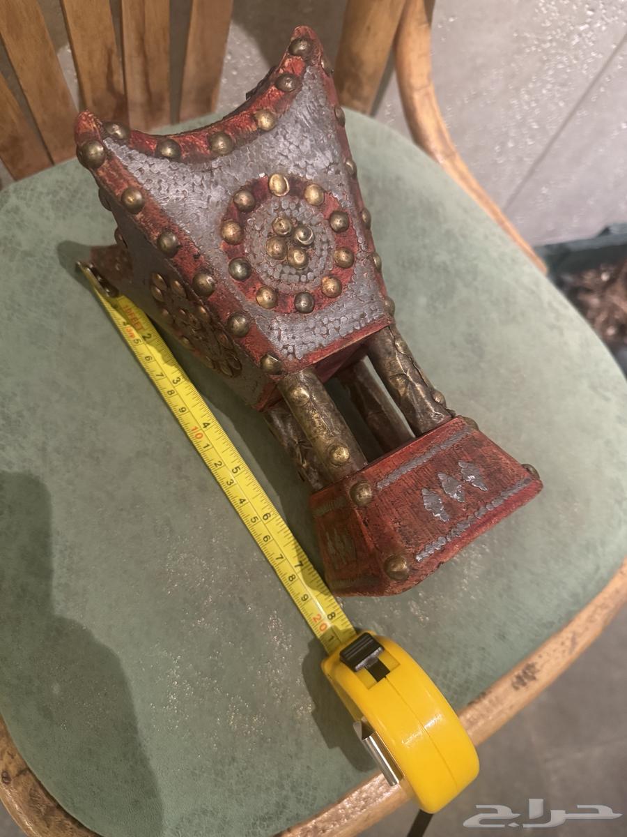 مبخرة قديمة64607159703939110