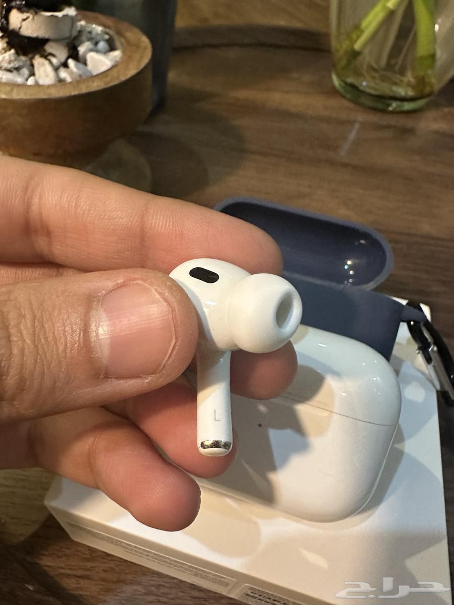 For Sale: AirPods Pro 2 – Lightning Version (iPhone Charger)64613141420161114