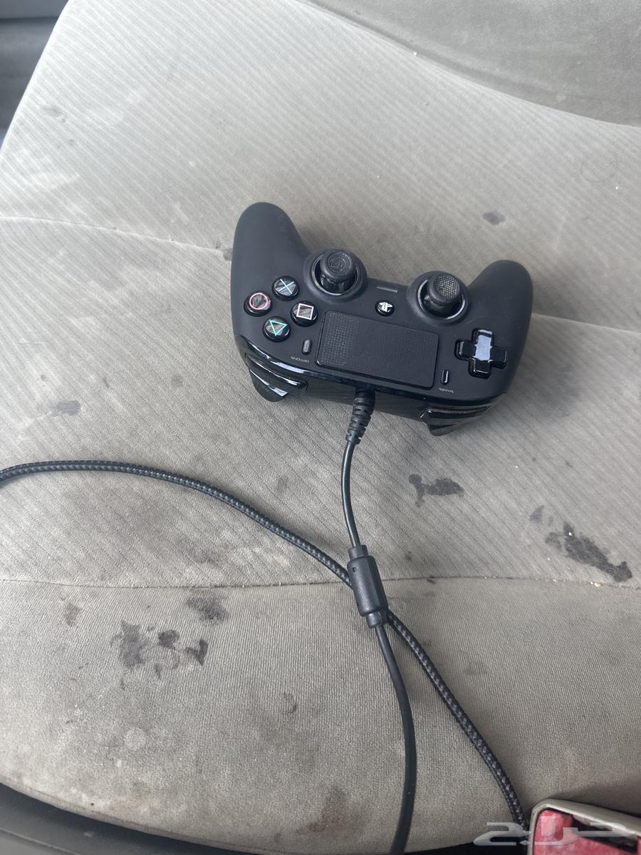 يد سوني فور64610244239106110