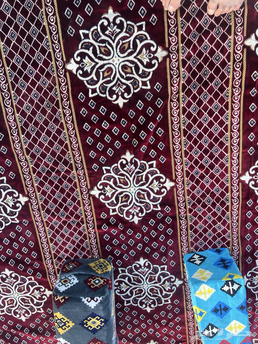 فرشه شبه جديده3 في 2 و2 متاكي وكرسي64612486792706110