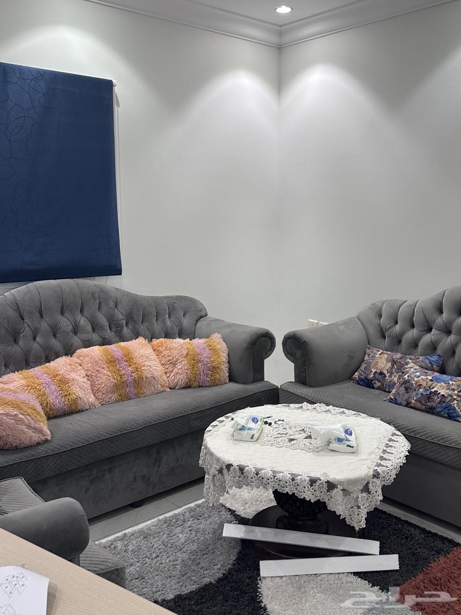 طقم اثنين كنب كنبه كبيره واخري صغيري واثنين كراسي وسجاده64615226136963110