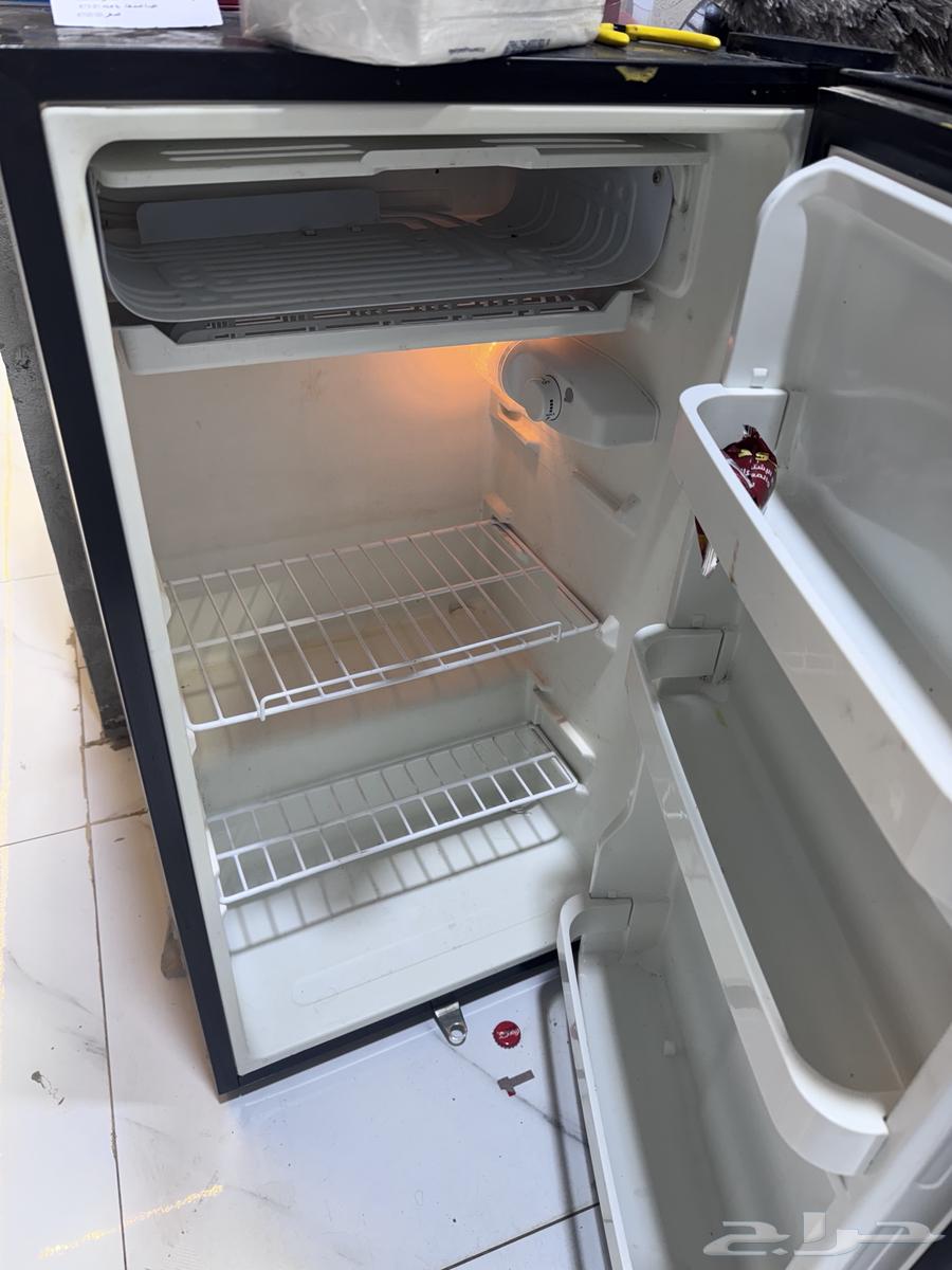 ثلاجه للبيع حجم صغير64613288293505110