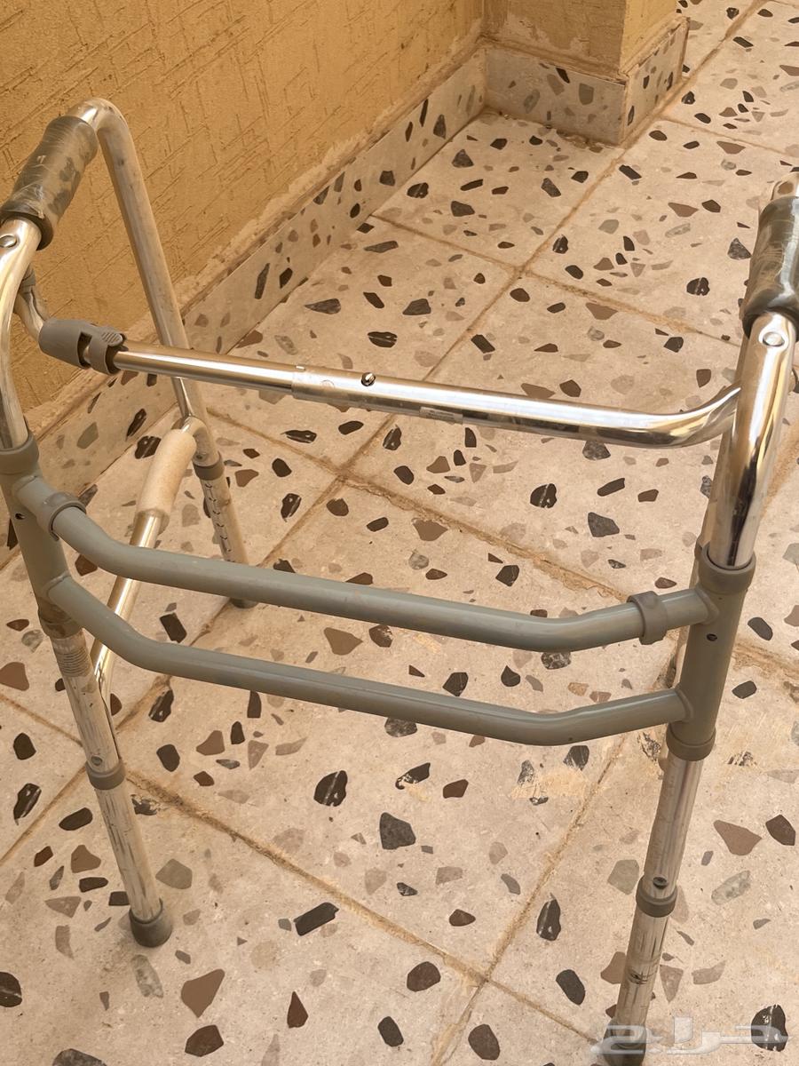 عكازه نضيفه جديده غير مستعمله لسا بكيسه64607471532289114