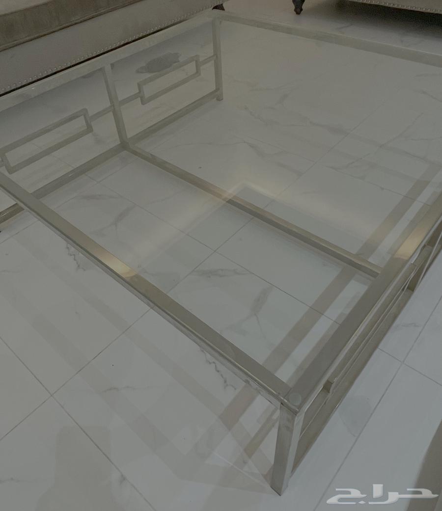 Large table64615968238083111