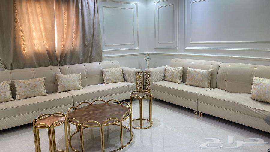 اثاث منزل جديد استعمال سنه ونص بس وحده مكسوره64610169781377111