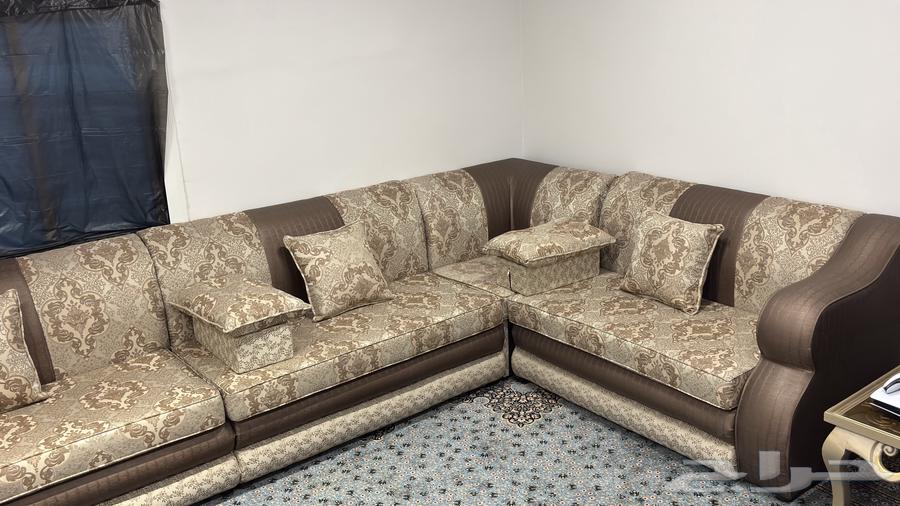 كنب مجلس بحالة ممتازة64611104379265114