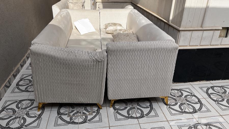 اربع كنبات واحد صغير و ثلاثه طويله64610691540099111