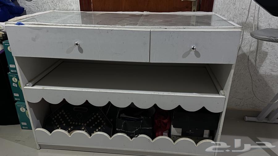 White Cloud-Shaped Table with Shelves and Two Drawers64606786423425110