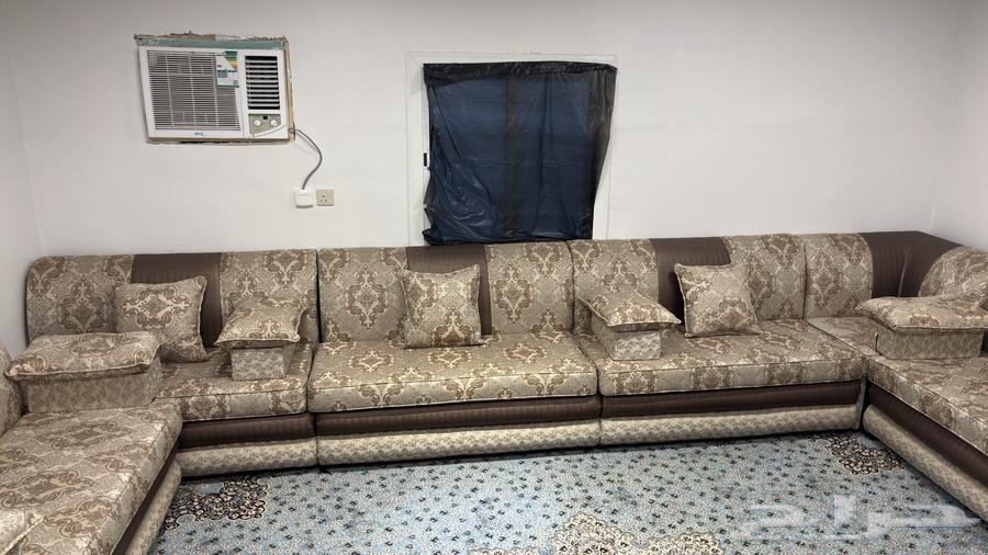 كنب مجلس بحالة ممتازة64611104379265113