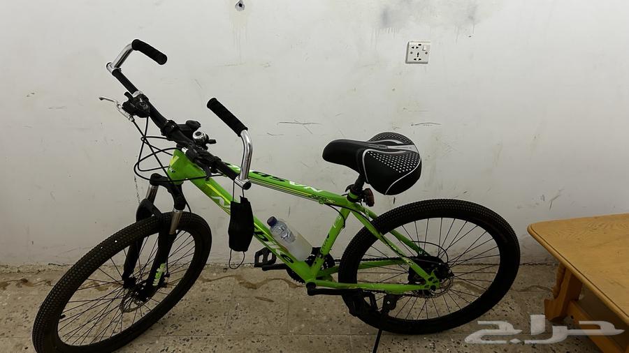 A new, long, and comfortable bicycle64609660754563110